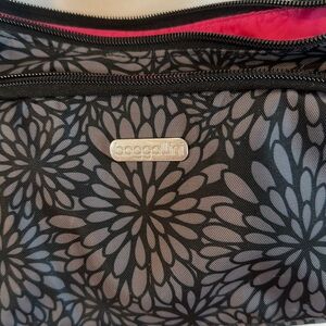 Baggallini bag